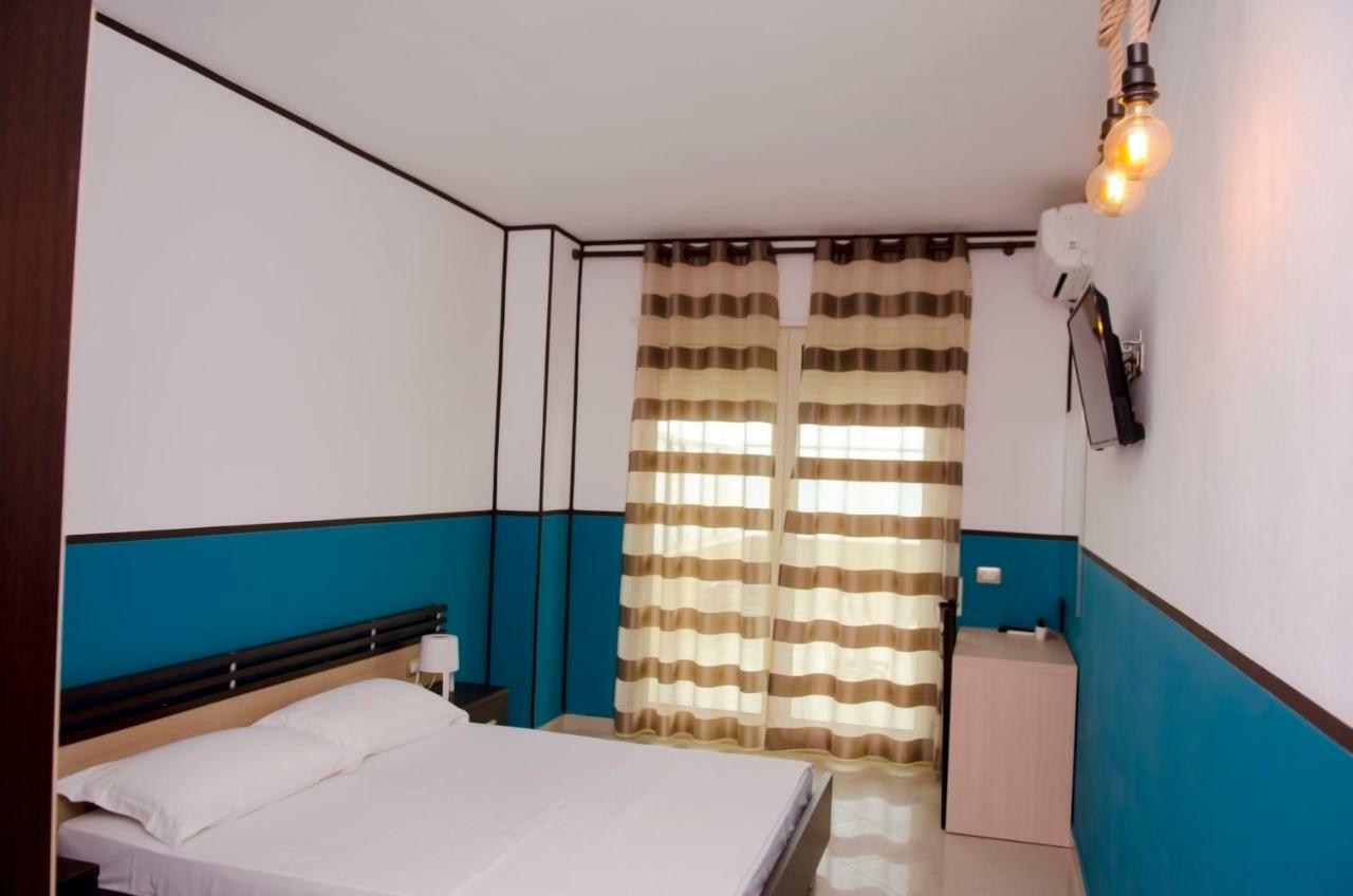 Hotel Vala Durrës Exteriér fotografie
