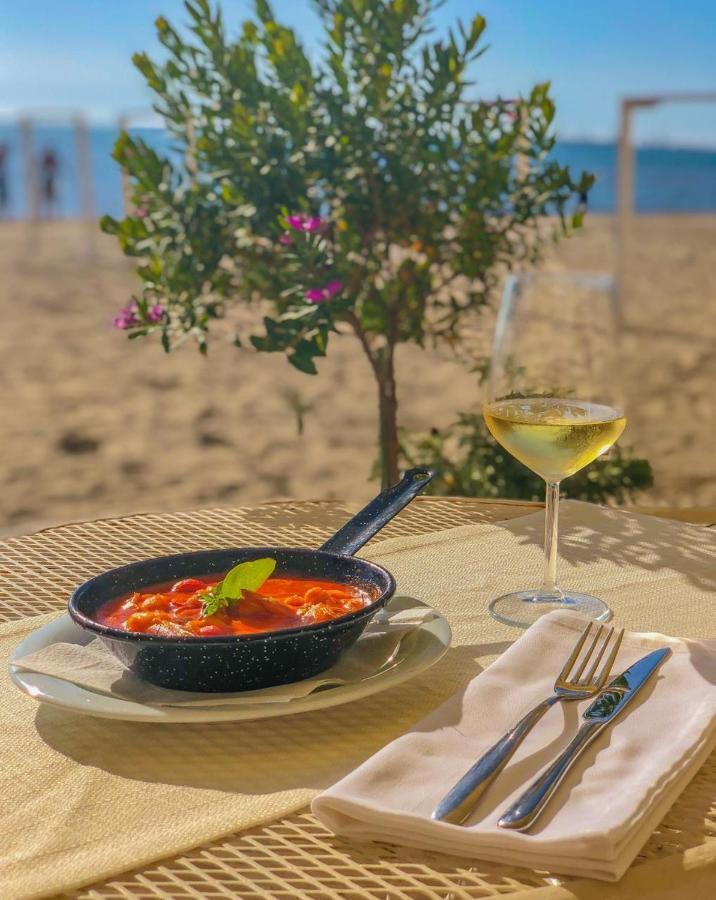 Hotel Vala Durrës Exteriér fotografie